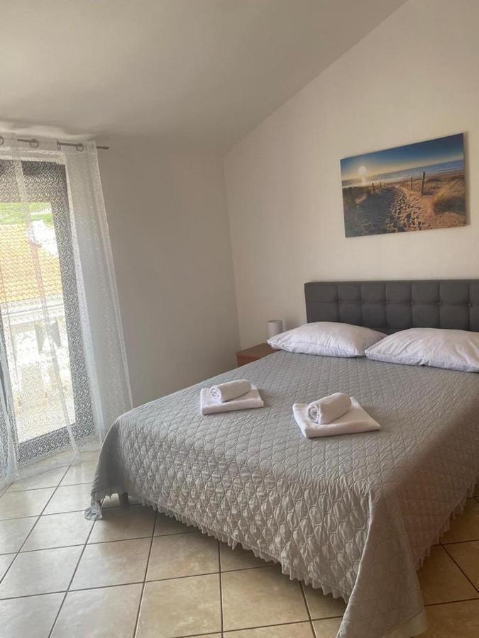 Studio Apartments M&N Trogir Exterior foto
