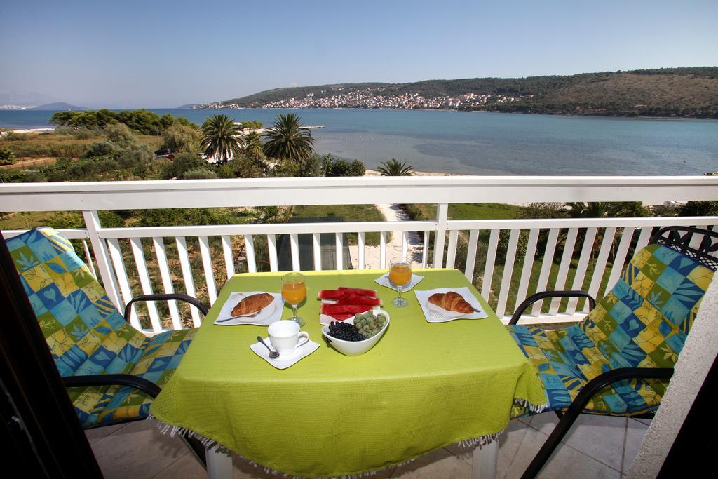 Studio Apartments M&N Trogir Exterior foto
